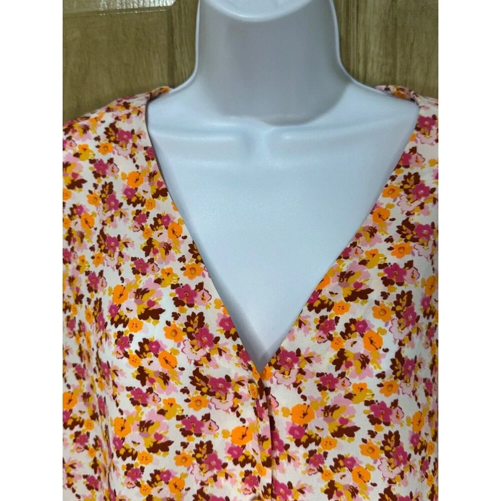 J Crew Women’s Floral All Over Print Multicolor Button Up V Neck Shirt Large